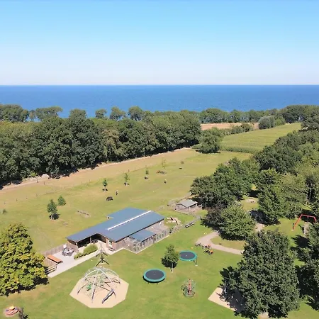 Apartamento Gutshaus U3 *